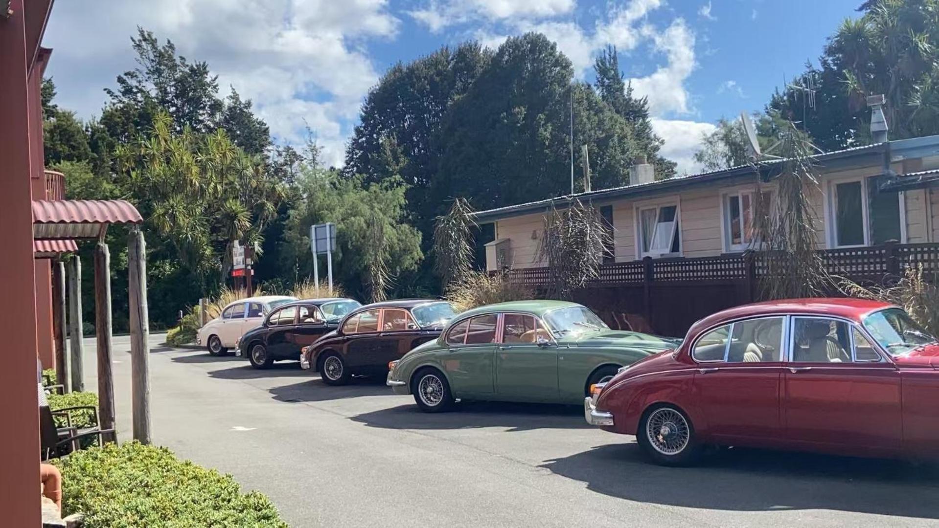 Red Tussock Motel Te Anau Exterior foto